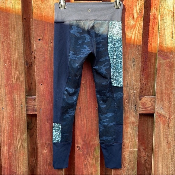 Lululemon Athletica Navy Leggings Size 4 - Picture 7 of 11
